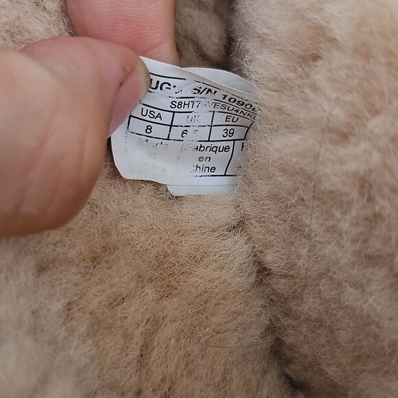 UGG Classic Short Sparkle Heel Boots | Size 8 | Style 1090891 - Picture 10 of 10